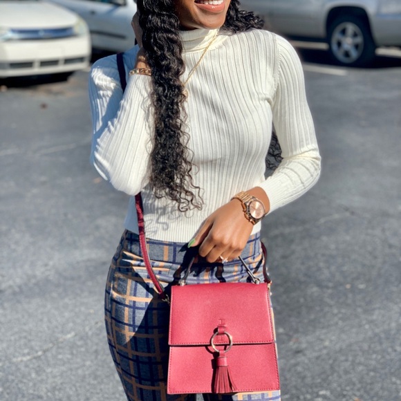 Cute Red Crossbody Purse - Picture 4 of 5